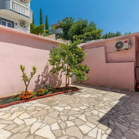 2737a Διαμέρισμα Duće